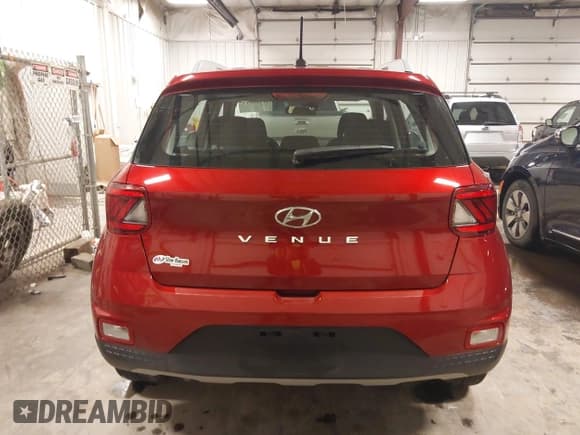 ✅ 2024 Hyundai Venue SEL • VIN: KMHRC8A36RU318650 • Lot: 41108617. Listed on IAAI with 13,498 mi. Free auction sales archive from the USA and detailed vehicle history report at DreamBid. Image 17.