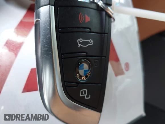 ✅ 2023 BMW i4 eDrive35 • VIN: WBY43AW03PFP63447 • Лот: 43563444. Опубликован ранее на IAAI с пробегом 23 453 миль. Бесплатный доступ к архиву аукционных продаж из США и подробный отчёт об истории автомобиля на DreamBid. Изображение 11.