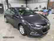 ✅ 2016 Chevrolet Cruze LT • VIN: 1G1BE5SMXG7240271 • Lot: 66875602. Wystawiony na Copart z przebiegiem 107 977 mil mil. Skorzystaj z bezpłatnego archiwum sprzedaży aukcyjnych z USA i zobacz szczegółowy raport historii pojazdu na DreamBid. Zdjęcie 1.