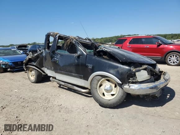 ✅ 2001 Ford F-150 XL • VIN: 2FTRX18LX1CA82708 • Lot: 84410145. Listed on Copart with Not provided. Free auction sales archive from the USA and detailed vehicle history report at DreamBid. Image 4.