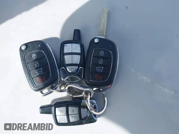 2018 Hyundai Tucson SE z VIN KM8J2CA44JU660291, wystawiony jako IAAI lot #43268776 z przebiegiem 78 442 mil mil oraz . Historia ofert i sprzedaży dostępna na DreamBid. Obrazek 11.