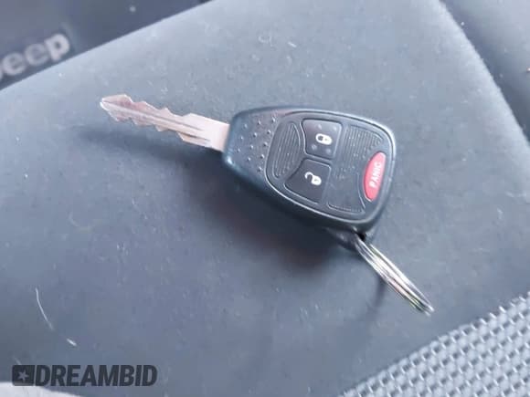 ✅ 2016 Jeep Patriot Sport • VIN: 1C4NJRBB6GD631988 • Lot: 43912691. Wystawiony na IAAI z przebiegiem 96 383 mil. Bezpłatny archiwum sprzedaży aukcyjnych z USA i szczegółowy raport historii pojazdu na DreamBid. Zdjęcie 11.