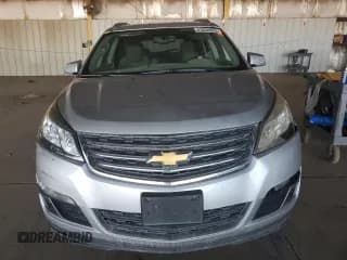✅ 2017 Chevrolet Traverse LT • VIN: 1GNKVHKD1HJ280677 • Lot: 83834555. Wystawiony na Copart z przebiegiem Nie podano. Bezpłatny archiwum sprzedaży aukcyjnych z USA i szczegółowy raport historii pojazdu na DreamBid. Zdjęcie 5.