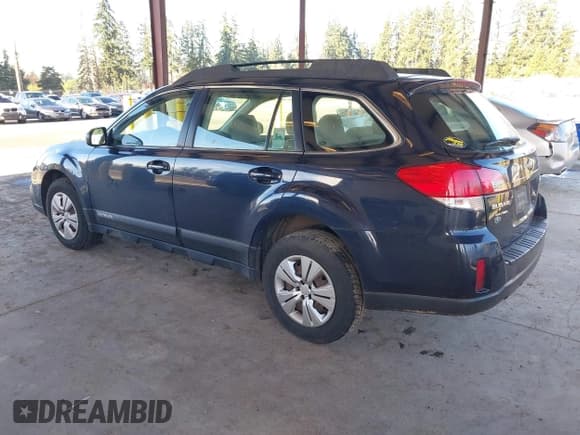 ✅ 2013 Subaru Outback 2.5i • VIN: 4S4BRBAC8D3222112 • Lot: 43826514. Listed on IAAI with 141,111 mi. Free auction sales archive from the USA and detailed vehicle history report at DreamBid. Image 3.