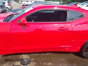 ✅ 2017 Chevrolet Camaro 1SS • VIN: 1G1FF1R71H0199837 • Lot: 42488659. Wystawiony na IAAI z przebiegiem Nie podano. Bezpłatny archiwum sprzedaży aukcyjnych z USA i szczegółowy raport historii pojazdu na DreamBid. Zdjęcie 14.