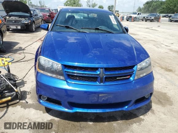 ✅ 2014 Dodge Avenger SXT • VIN: 1C3CDZCG3EN217555 • Лот: 65615455. Опубликован ранее на Copart с пробегом 110 974 миль. Бесплатный доступ к архиву аукционных продаж из США и подробный отчёт об истории автомобиля на DreamBid. Изображение 5.