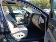 ✅ 2008 Lincoln MKZ • VIN: 3LNHM28T48R615918 • Lot: 40430266. Listed on IAAI with 180,160 mi. Free auction sales archive from the USA and detailed vehicle history report at DreamBid. Image 5.