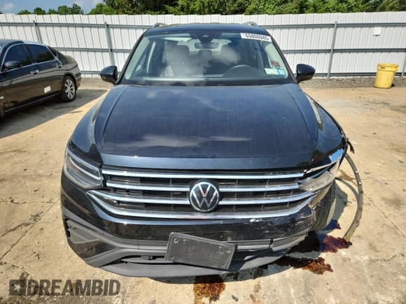 ✅ 2023 Volkswagen Tiguan SE • VIN: 3VV2B7AX1PM020273 • Lot: 65806945. Wystawiony na Copart z przebiegiem 23 262 mil. Bezpłatny archiwum sprzedaży aukcyjnych z USA i szczegółowy raport historii pojazdu na DreamBid. Zdjęcie 5.