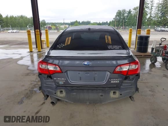 ✅ 2015 Subaru Legacy Premium • VIN: 4S3BNAC63F3008844 • Lot: 42426258. Wystawiony na IAAI z przebiegiem 109 782 mil. Bezpłatny archiwum sprzedaży aukcyjnych z USA i szczegółowy raport historii pojazdu na DreamBid. Zdjęcie 17.