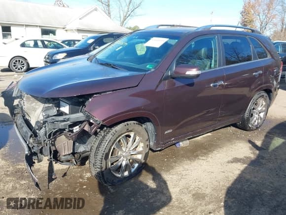 ✅ 2011 Kia Sorento SX • VIN: 5XYKWDA23BG156738 • Lot: 43660699. Listed on IAAI with 81,237 mi. Free auction sales archive from the USA and detailed vehicle history report at DreamBid. Image 2.