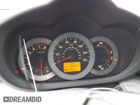 ✅ 2010 Toyota RAV4 Limited • VIN: JTMYF4DV1A5029400 • Lot: 41481367. Wystawiony na IAAI z przebiegiem 126 367 mil. Bezpłatny archiwum sprzedaży aukcyjnych z USA i szczegółowy raport historii pojazdu na DreamBid. Zdjęcie 7.