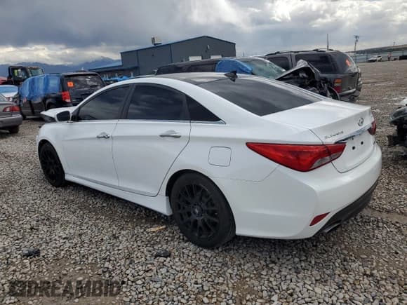 ✅ 2014 Hyundai Sonata Limited • VIN: 5NPEC4AB5EH827118 • Lot: 71737274. Listed on Copart with 149,597 mi. Free auction sales archive from the USA and detailed vehicle history report at DreamBid. Image 2.