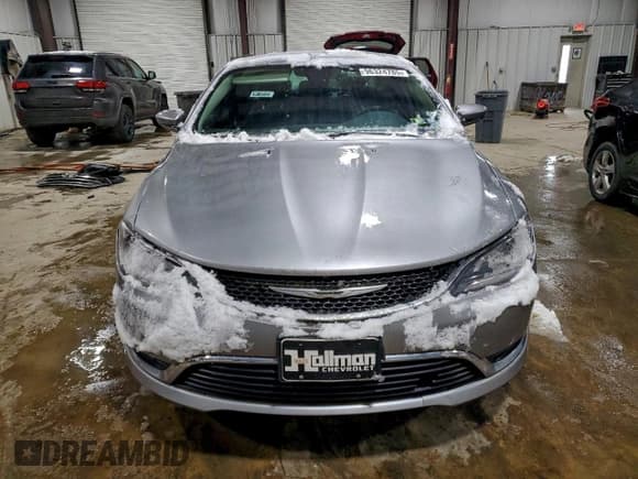 ✅ 2015 Chrysler 200 Limited • VIN: 1C3CCCAB8FN536393 • Lot: 96324785. Listed on Copart with 191,074 mi. Free auction sales archive from the USA and detailed vehicle history report at DreamBid. Image 5.