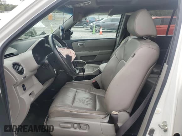 ✅ 2013 Honda Pilot EX-L • VIN: 5FNYF3H53DB001010 • Лот: 81840235. Опубликован ранее на Copart с пробегом 242 562 миль. Бесплатный доступ к архиву аукционных продаж из США и подробный отчёт об истории автомобиля на DreamBid. Изображение 7.