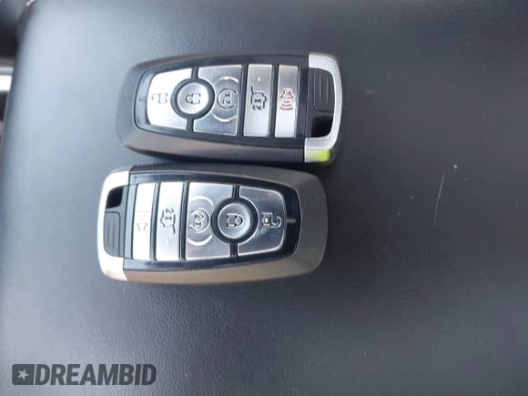 ✅ 2021 Ford Explorer ST • VIN: 1FM5K8GC0MGB08531 • Lot: 43328508. Wystawiony na IAAI z przebiegiem 39 584 mil. Bezpłatny archiwum sprzedaży aukcyjnych z USA i szczegółowy raport historii pojazdu na DreamBid. Zdjęcie 11.