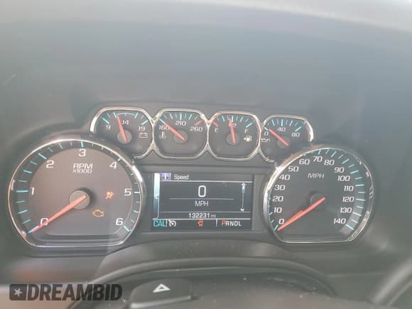 ✅ 2018 Chevrolet Tahoe LS • VIN: 1GNSCAKC2JR339912 • Lot: 69231005. Wystawiony na Copart z przebiegiem 132 231 mil. Bezpłatny archiwum sprzedaży aukcyjnych z USA i szczegółowy raport historii pojazdu na DreamBid. Zdjęcie 9.