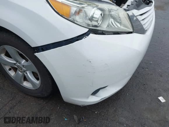 ✅ 2015 Toyota Sienna LE AAS • VIN: 5TDKK3DC9FS576023 • Lot: 42395573. Listed on IAAI with 120,752 mi. Free auction sales archive from the USA and detailed vehicle history report at DreamBid. Image 6.