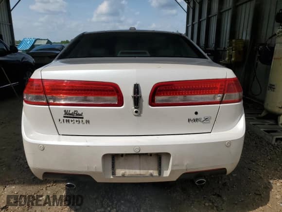 ✅ 2010 Lincoln MKZ • VIN: 3LNHL2GC2AR606886 • Lot: 54137715. Listed on Copart with 77,393 mi. Free auction sales archive from the USA and detailed vehicle history report at DreamBid. Image 6.