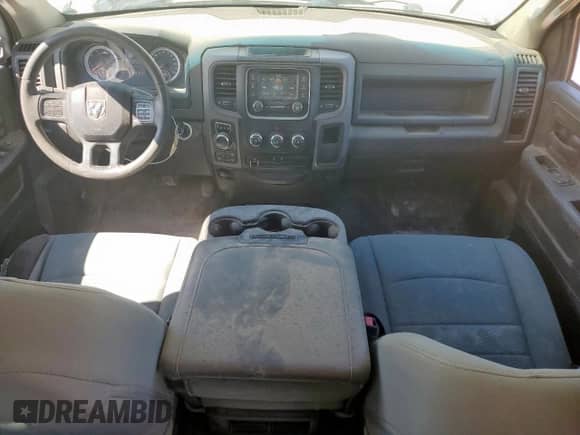 2019 Ram 1500 Tradesman z VIN 1C6RR7ST9KS672201, wystawiony jako Copart lot #82155275 z przebiegiem 136 786 mil mil oraz Szkoda całkowita • Salvage title. Historia ofert i sprzedaży dostępna na DreamBid. Obrazek 8.