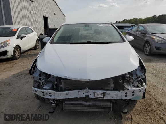 ✅ 2017 Chevrolet Cruze LS • VIN: 1G1BC5SM2H7277886 • Lot: 42823883. Listed on Copart with 103,384 mi. Free auction sales archive from the USA and detailed vehicle history report at DreamBid. Image 5.