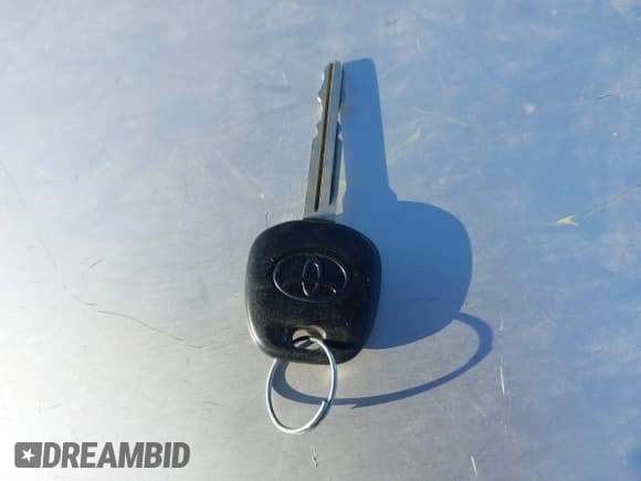 ✅ 1998 Toyota Camry LE • VIN: 4T1BF28K3WU050896 • Lot: 42087138. Wystawiony na IAAI z przebiegiem 322 265 mil. Bezpłatny archiwum sprzedaży aukcyjnych z USA i szczegółowy raport historii pojazdu na DreamBid. Zdjęcie 11.