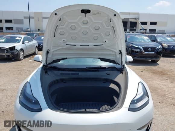 ✅ 2023 Tesla Model 3 Long Range • VIN: 5YJ3E1EBXPF596129 • Лот: 42793974. Опубликован ранее на IAAI с пробегом 28 414 миль. Бесплатный доступ к архиву аукционных продаж из США и подробный отчёт об истории автомобиля на DreamBid. Изображение 7.