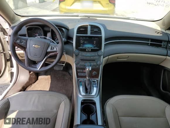 ✅ 2013 Chevrolet Malibu Eco • VIN: 1G11F5SR1DF336330 • Lot: 70309854. Wystawiony na Copart z przebiegiem 101 370 mil mil. Skorzystaj z bezpłatnego archiwum sprzedaży aukcyjnych z USA i zobacz szczegółowy raport historii pojazdu na DreamBid. Zdjęcie 8.