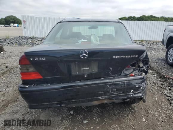 ✅ 1999 Mercedes-Benz C 230/260/280/320 • VIN: WDBHA24GXXA774908 • Lot: 64657925. Wystawiony na Copart z przebiegiem Nie podano. Bezpłatny archiwum sprzedaży aukcyjnych z USA i szczegółowy raport historii pojazdu na DreamBid. Zdjęcie 6.