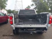 ✅ 2019 Chevrolet Silverado 1500 LT • VIN: 2GCVKPEC5K1158935 • Lot: 43010983. Wystawiony na IAAI z przebiegiem 115 505 mil. Bezpłatny archiwum sprzedaży aukcyjnych z USA i szczegółowy raport historii pojazdu na DreamBid. Zdjęcie 17.