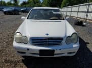 ✅ 2004 Mercedes-Benz C 240 • VIN: WDBRF81J04F512788 • Lot: 55029245. Wystawiony na Copart z przebiegiem 155 524 mil. Bezpłatny archiwum sprzedaży aukcyjnych z USA i szczegółowy raport historii pojazdu na DreamBid. Zdjęcie 5.