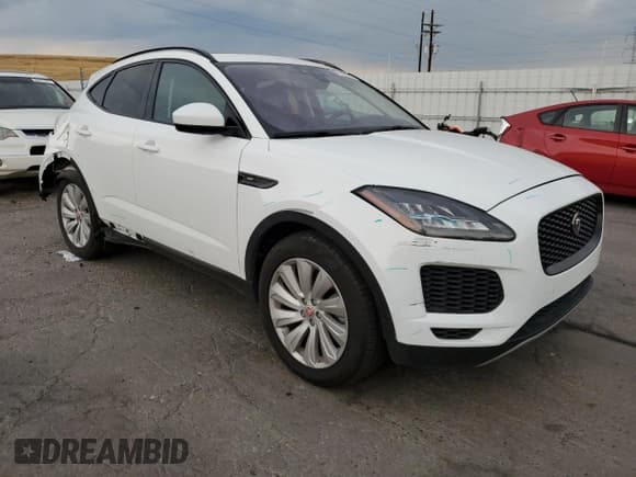 ✅ 2020 Jaguar E-Pace SE • VIN: SADFP2FX8L1013734 • Lot: 67302545. Listed on Copart with 35,410 mi. Free auction sales archive from the USA and detailed vehicle history report at DreamBid. Image 4.