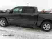 2019 Ram 1500 Big Horn z VIN 1C6RRFFG2KN904627, wystawiony jako IAAI lot #41581062 z przebiegiem 54 840 mil mil oraz . Historia ofert i sprzedaży dostępna na DreamBid. Obrazek 14.