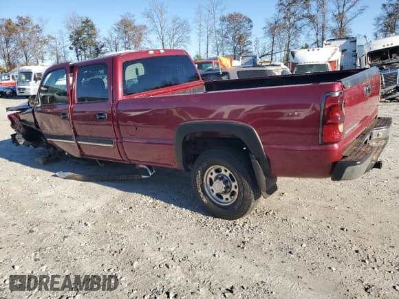 ✅ 2006 Chevrolet Silverado 2500HD Work Truck • VIN: 1GCHC23U86F204393 • Лот: 83843324. Опубликован ранее на Copart с пробегом 232 353 миль. Бесплатный доступ к архиву аукционных продаж из США и подробный отчёт об истории автомобиля на DreamBid. Изображение 2.
