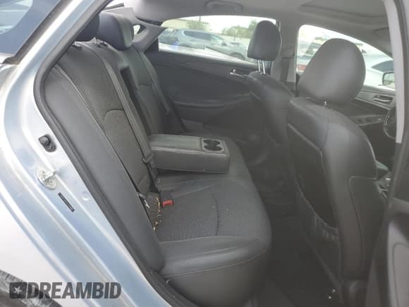 ✅ 2013 Hyundai Sonata SE • VIN: 5NPEC4ACXDH590889 • Lot: 69507154. Listed on Copart with 137,669 mi. Free auction sales archive from the USA and detailed vehicle history report at DreamBid. Image 10.