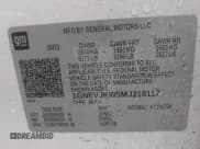 ✅ 2021 Chevrolet Traverse RS • VIN: 1GNEVJKW5MJ218117 • Lot: 42496133. Wystawiony na IAAI z przebiegiem 51 154 mil. Bezpłatny archiwum sprzedaży aukcyjnych z USA i szczegółowy raport historii pojazdu na DreamBid. Zdjęcie 9.