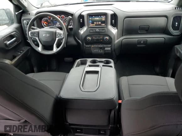 ✅ 2022 Chevrolet Silverado 1500 Custom Trail Boss • VIN: 1GCPYCEL1NZ235697 • Lot: 86829304. Wystawiony na Copart z przebiegiem 13 973 mil. Bezpłatny archiwum sprzedaży aukcyjnych z USA i szczegółowy raport historii pojazdu na DreamBid. Zdjęcie 8.