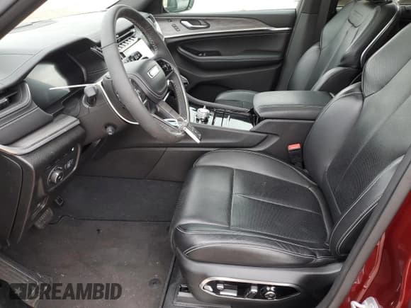 ✅ 2023 Jeep Grand Cherokee Overland • VIN: 1C4RJYD6XP8775287 • Lot: 66288145. Listed on Copart with 16,886 mi. Free auction sales archive from the USA and detailed vehicle history report at DreamBid. Image 7.