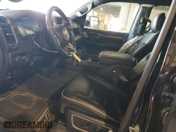 2020 Ram 1500 Limited с VIN 1C6SRFHT0LN368788, выставлен на аукционе Copart как лот 85195985 с пробегом 126 974 миль миль и Списание • Salvage title. История ставок и продаж доступна на DreamBid. Изображение 7.