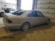 ✅ 2000 Mercedes-Benz E 320 • VIN: WDBJF70J7YB142395 • Лот: 53849225. Опубликован ранее на Copart с пробегом 138 289 миль. Бесплатный доступ к архиву аукционных продаж из США и подробный отчёт об истории автомобиля на DreamBid. Изображение 3.