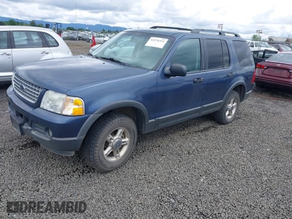 ✅ 2003 Ford Explorer XLT • VIN: 1FMZU73K13UA15746 • Lot: 42234311. Listed on IAAI with 218,105 mi. Free auction sales archive from the USA and detailed vehicle history report at DreamBid. Image 2.