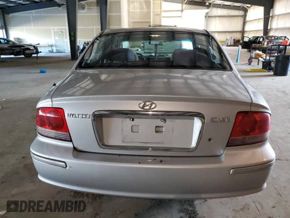 2004 Hyundai Sonata GLS с VIN KMHWF35H94A061545, выставлен на аукционе Copart как лот 45324734 с пробегом 185 877 миль миль и Списание • Salvage title. История ставок и продаж доступна на DreamBid. Изображение 6.