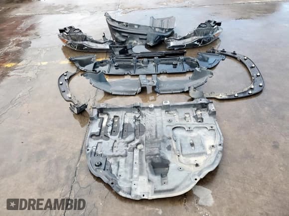 ✅ 2023 Toyota Corolla Cross LE • VIN: 7MUCAAAG0PV057436 • Lot: 54212355. Listed on Copart with 61,683 mi. Free auction sales archive from the USA and detailed vehicle history report at DreamBid. Image 13.