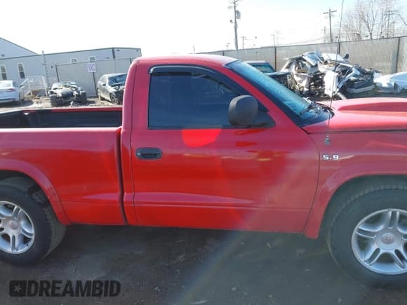 ✅ 2000 Dodge Dakota SLT • VIN: 1B7GL26Z6YS766872 • Lot: 41854532. Wystawiony na IAAI z przebiegiem 199 430 mil. Bezpłatny archiwum sprzedaży aukcyjnych z USA i szczegółowy raport historii pojazdu na DreamBid. Zdjęcie 14.