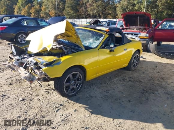 ✅ 1992 Mazda MX-5 Miata • VIN: JM1NA351XN0328474 • Лот: 43490147. Опубликован ранее на IAAI с пробегом 179 558 миль. Бесплатный доступ к архиву аукционных продаж из США и подробный отчёт об истории автомобиля на DreamBid. Изображение 18.