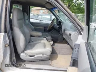 ✅ 1992 Ford Explorer Eddie Bauer • VIN: 1FMCU24X7NUA67002 • Lot: 42420720. Listed on IAAI with 28,512 mi. Free auction sales archive from the USA and detailed vehicle history report at DreamBid. Image 5.