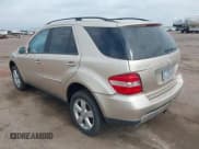 ✅ 2006 Mercedes-Benz M 500 • VIN: 4JGBB75E86A015098 • Lot: 43195636. Wystawiony na IAAI z przebiegiem 133 820 mil. Bezpłatny archiwum sprzedaży aukcyjnych z USA i szczegółowy raport historii pojazdu na DreamBid. Zdjęcie 3.