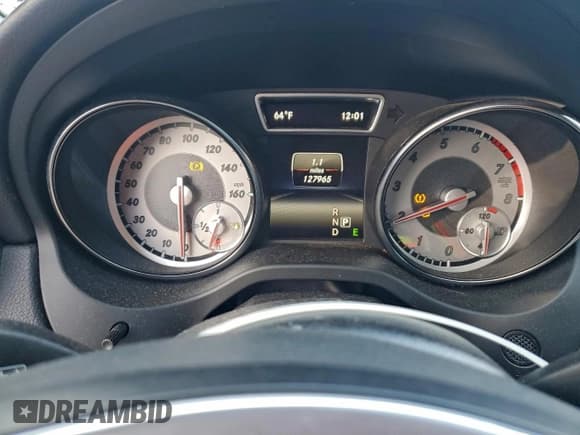 ✅ 2015 Mercedes-Benz GLA 250 • VIN: WDCTG4GB1FJ157766 • Lot: 93072315. Wystawiony na Copart z przebiegiem 127 965 mil. Bezpłatny archiwum sprzedaży aukcyjnych z USA i szczegółowy raport historii pojazdu na DreamBid. Zdjęcie 9.