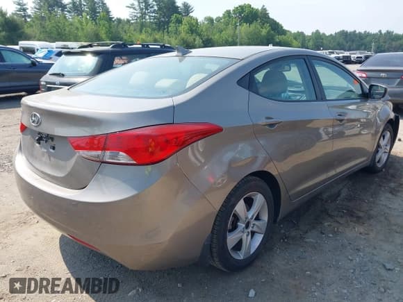 ✅ 2013 Hyundai Elantra GLS • VIN: 5NPDH4AE0DH329267 • Lot: 42415914. Listed on IAAI with Not provided. Free auction sales archive from the USA and detailed vehicle history report at DreamBid. Image 4.