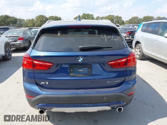 ✅ 2021 BMW X1 sDrive28i • VIN: WBXJG7C0XM5U15715 • Лот: 43253660. Опубликован ранее на IAAI с пробегом 48 297 миль. Бесплатный доступ к архиву аукционных продаж из США и подробный отчёт об истории автомобиля на DreamBid. Изображение 17.