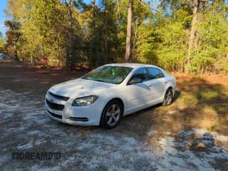 ✅ 2009 Chevrolet Malibu 1LS • VIN: 1G1ZG57B79F188459 • Lot: 81338114. Listed on Copart with 109,530 mi. Free auction sales archive from the USA and detailed vehicle history report at DreamBid. Image 2.